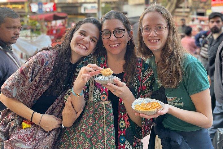 Mumbai Street Food & Local Market Walking Tour