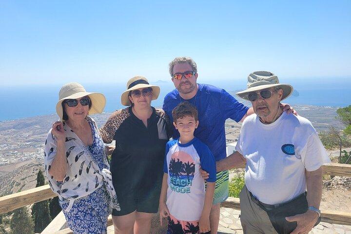 Tour au coucher du soleil à Santorin : Explorez Oia, Pyrgos, Imerovigli & 3 Cloches