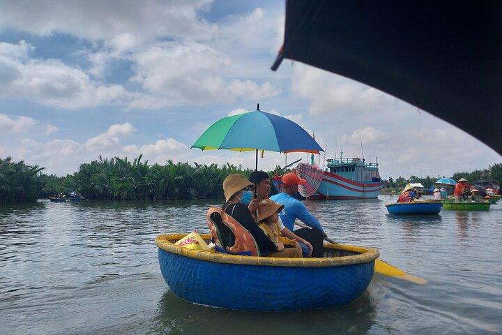 Hoi An Basket Boottocht in Cam Thanh Kokosbos