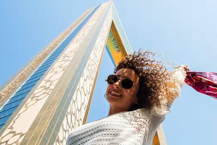 Combo Dubai: Burj Khalifa no topo + ingressos Dubai Frame