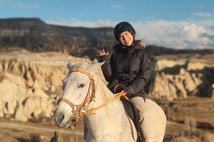 Long Sunset Horse Riding Tour em Cappadocia