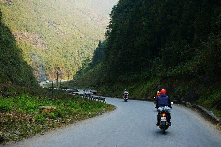 Volledige 4-daagse Ha Giang Loop privé motortour en ontdekking