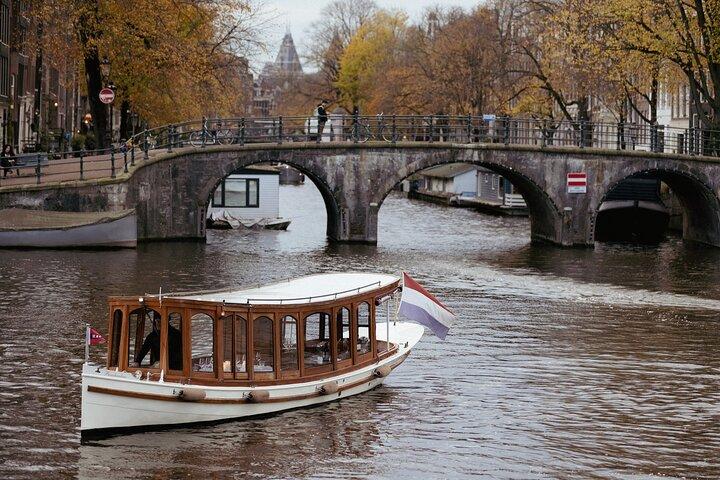 Small-Group Luxury Canal Cruise - Light Art Tour Boat Tour