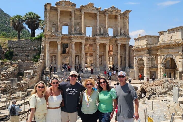 From Izmir: Ephesus and House of Mary with LUNCH+ENTRY TICKETS