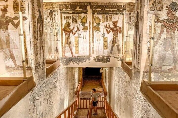 Half Day Tour Valley of the Kings Hatshepsut and Colossi Memnon