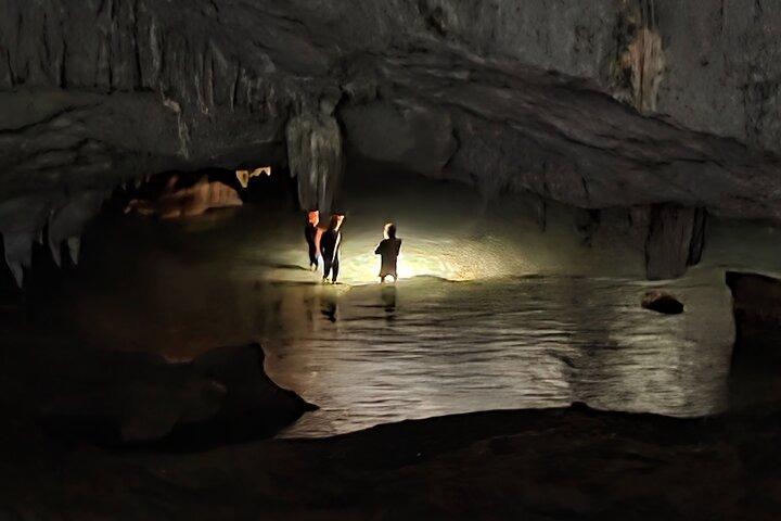 Cave Tubing i Belize