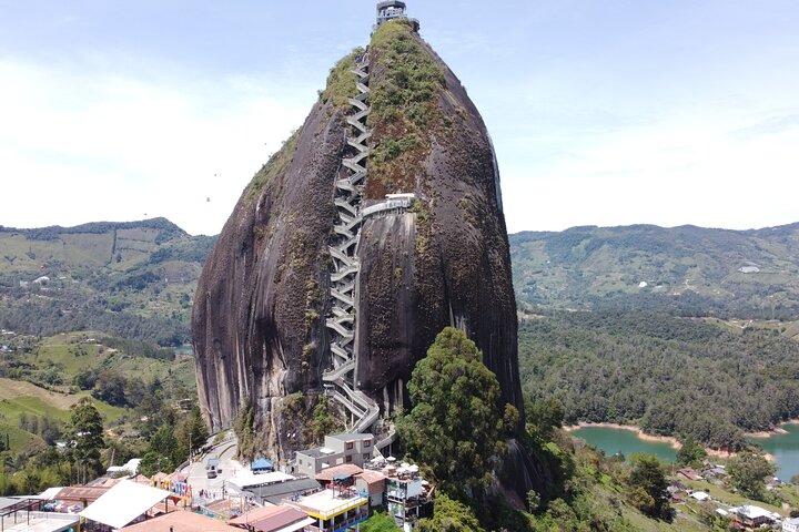 Guatapé and Piedra del Penol, Lunch Transfers and Guide