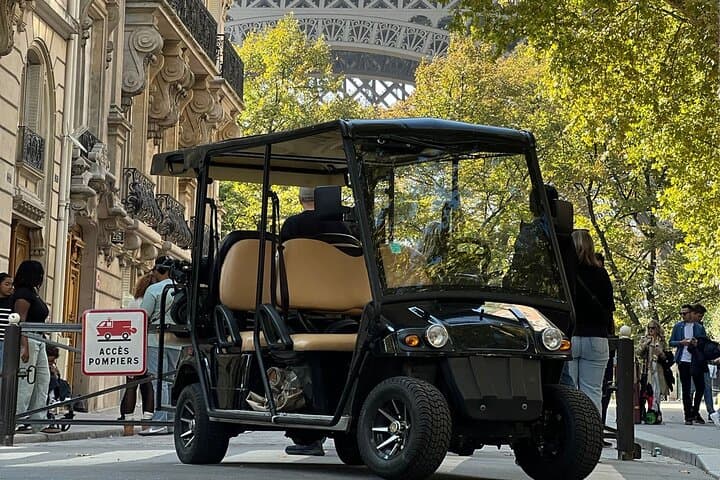 Private Paris Golf Cart City Tour: Eiffel Tower & Hidden Gems