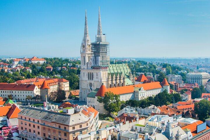 TOP Zagreb: Visita guiada privada com seu celular