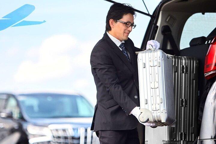 Narita Airport Transfers (English-Speaking Driver)