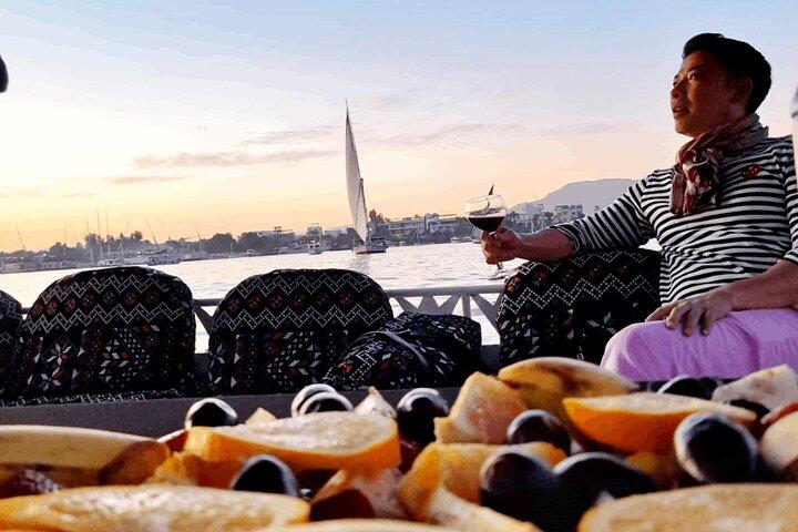 Romântico Nile Felucca Dinner Experience em Luxor