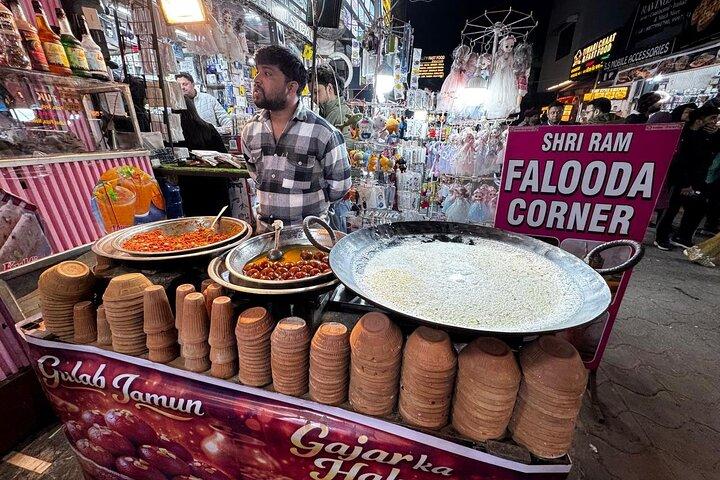 Agra Street Food Tour und Sadar Bazar Walking Tour