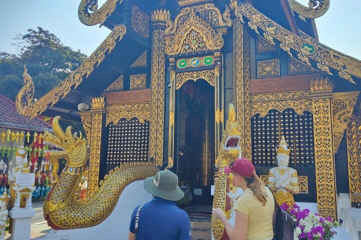 Chiang Mai templer og gamle by skjulte gems lille gruppe tur 2 timer