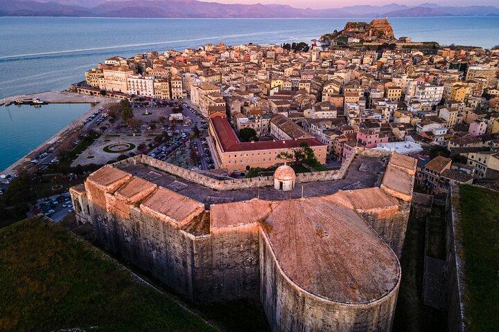 Excursão a pé guiada pela Cidade Velha de Corfu e a antiga fortaleza