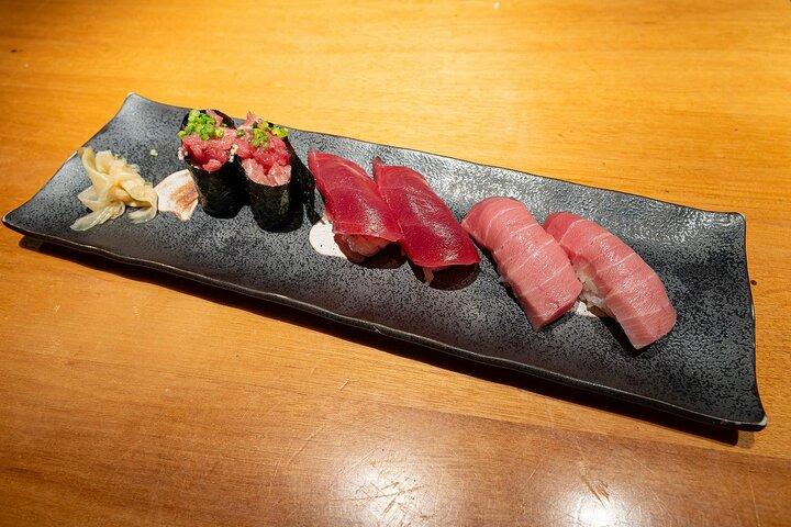 Sapporo Local Food Tour Essen wie ein Einheimischer im Abendglühen