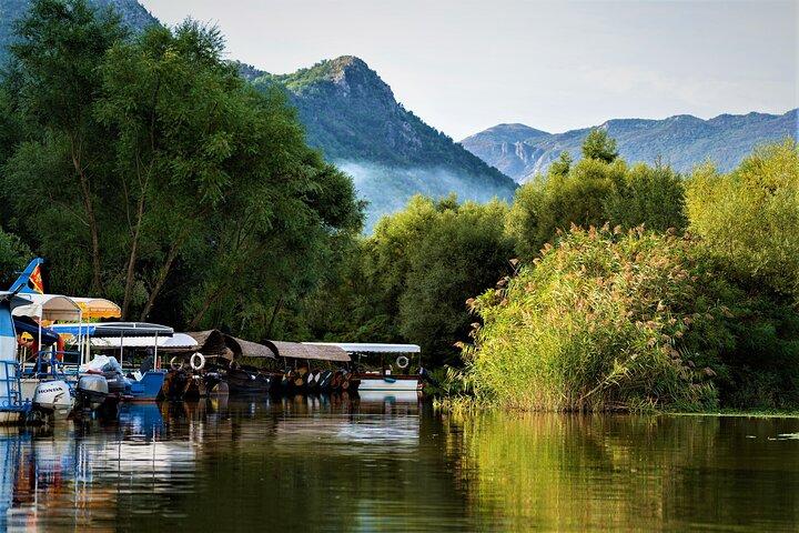 Skadar Lake Private Boat Tour og opdage Montenegrin Venedig