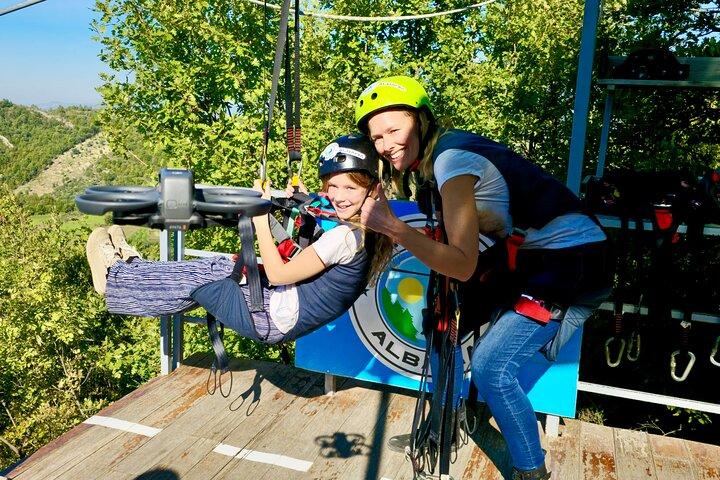 Tirana Zipline Abenteuer in Petrelë – Albaniens erste Zipline