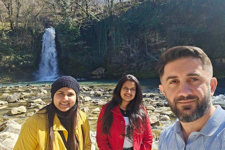 Privat tur fra Kutaisi til Canyons Cave og Waterfall