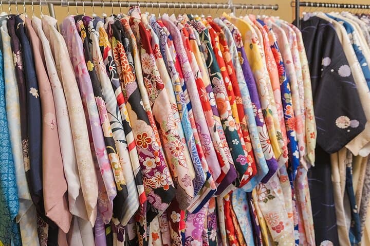 Tokyo: Kimono Rental inside Shinjuku Gyoen National Garden