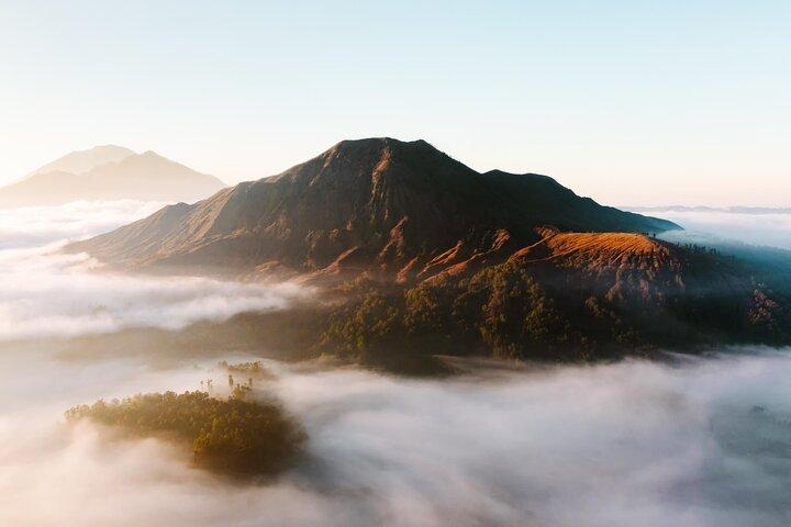 Monte Batur Sunrise Hike com transporte de grupo e pequeno-almoço