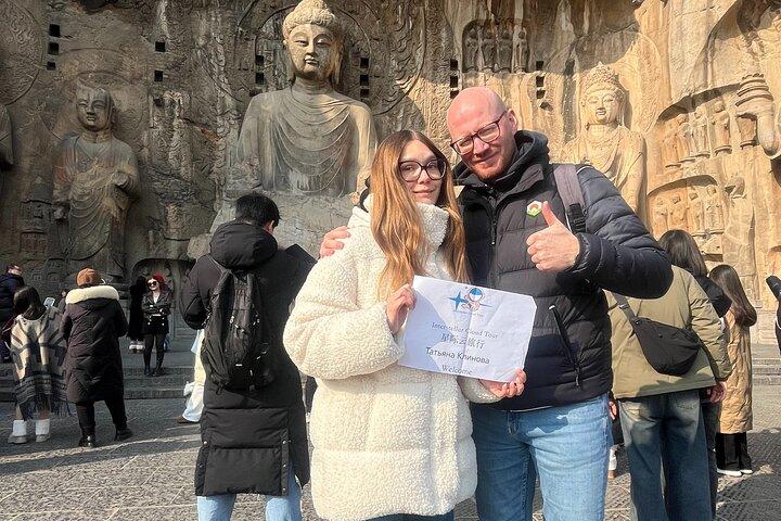Louyang Longmen Grotten und Shaolin Tempel Tagestour von Xian