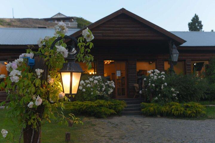 エル カラファテのエスタンシア 5 月 25 日 - PM の訪問と夕食