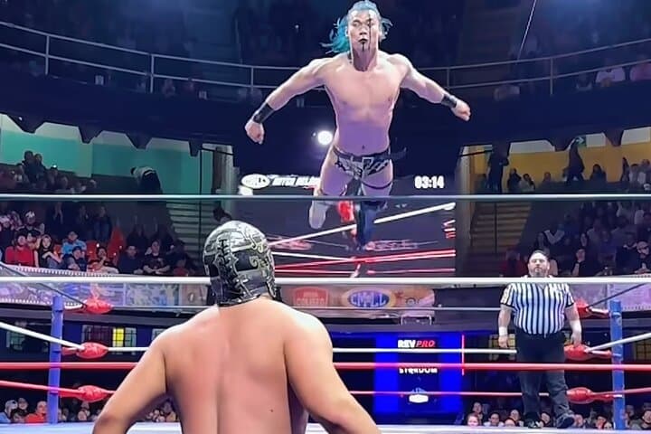 Lucha Libre Mexico City (Great View Tickets + Beer & Guacamole)