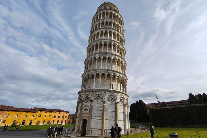 TOUR PRIVADO: Pisa e Siena em um dia com degustação de vinhos e almoço em Chianti