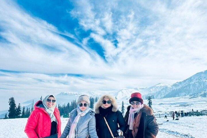 Excursion d'une journée à Gulmarg au Cachemire au départ de Srinagar avec Voiture et Guide Pvt