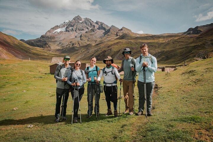 Rainbow Mountain et Red Valley Randonnée – 2 jours / 1 nuit