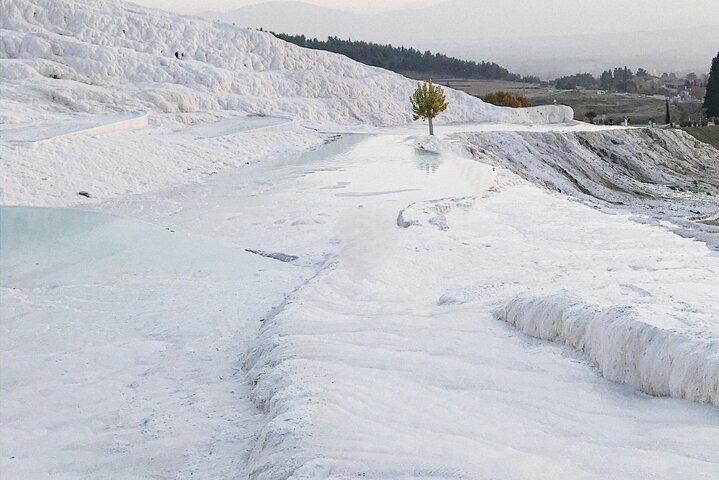 2 Day Ephesus and Pamukkale Tour from Kusadasi or Selcuk