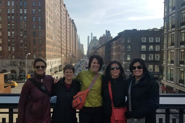 Explore the High Line: Small Group Walking Tour