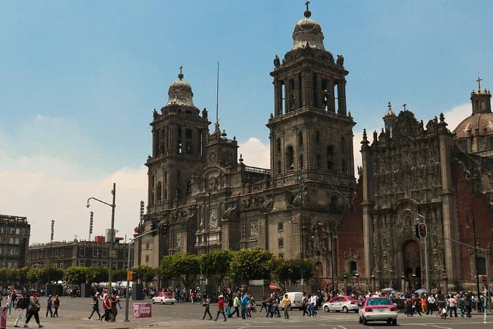 Mexico City Walking Tour 2h40 and 24 audio reviews