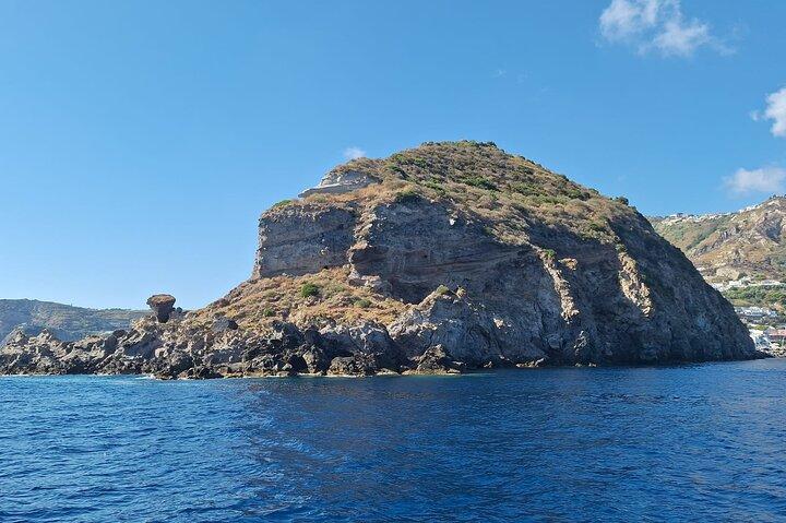 Excursão privada de barco de Ischia a partir de Positano: excursão de um dia inteiro