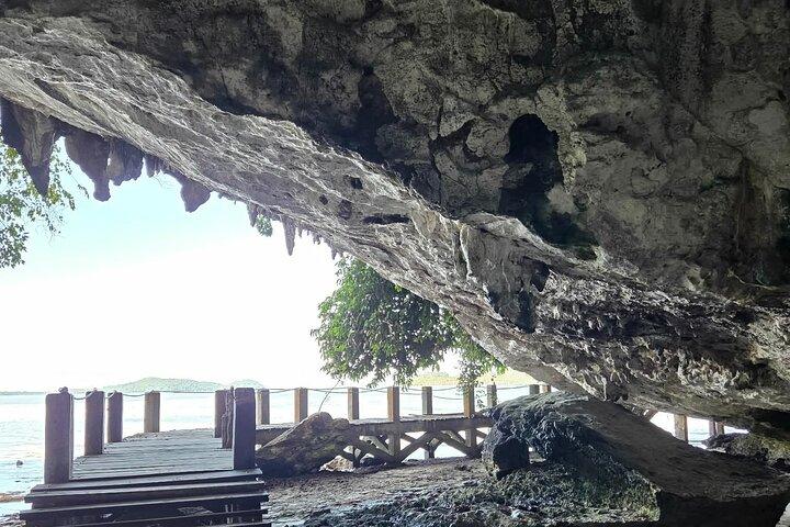 Tour privado a la cueva de Tabon con museo y transporte