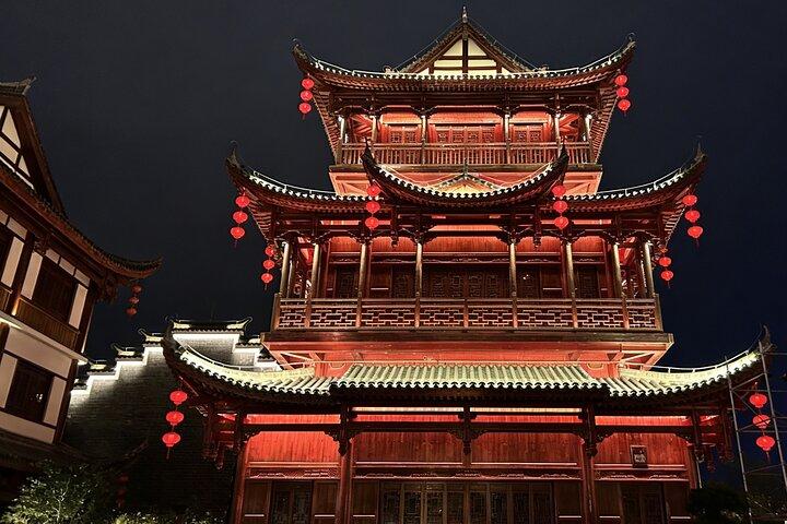 Zhangjiajie-Nachtlandschaftstour + Abendessen Festmahl oder entspannende Massage