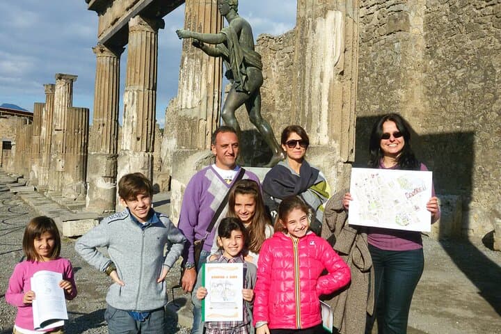 Private Awesome Pompeii Family Tour + Guide, Transport & Tickets