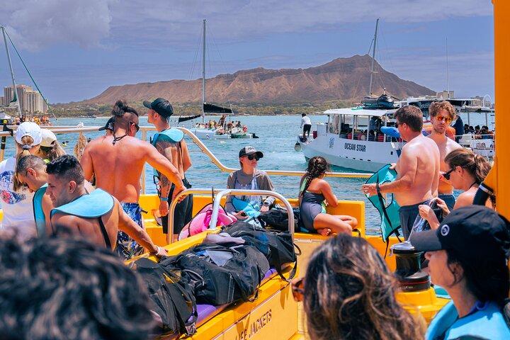 90 Minute Turtle Canyon Waikiki Katamaran Snorkel