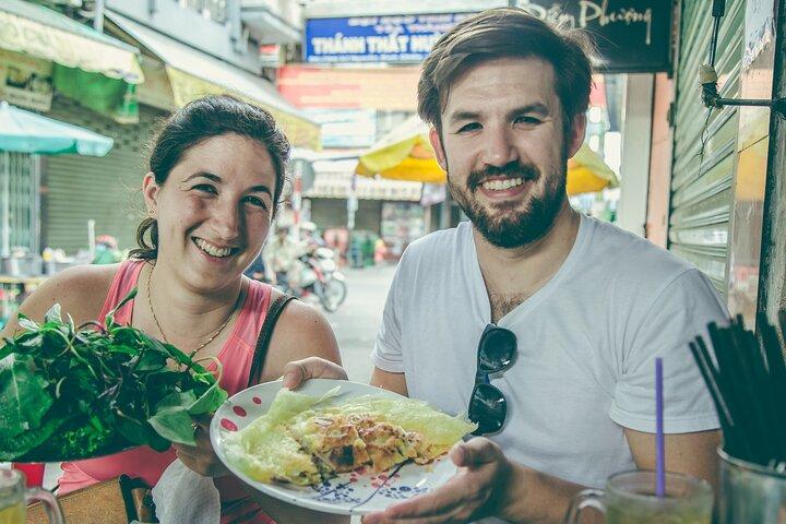 Da Ho Chi Minh City Street food in Moto Tour (Tour Classico)