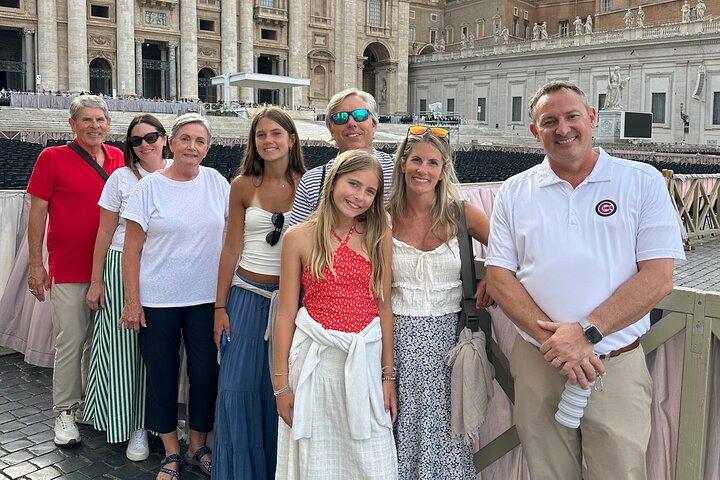 Museus do Vaticano de acesso rápido e excursão à Capela Sistina por Tommaso