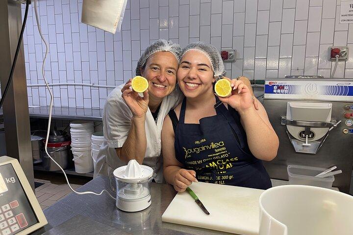 Ice cream making class with tasting and recipes