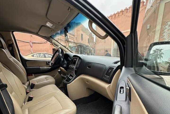 Private Marrakech Airport Transfer VIP Minivan H1