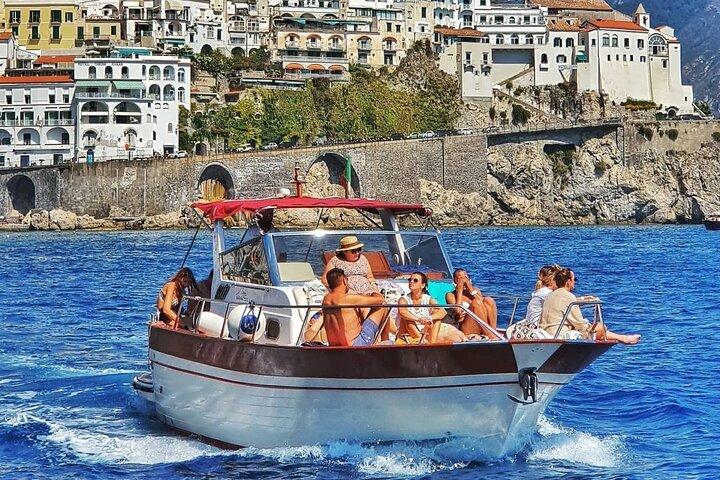 Visita de barco a Positano e Amalfi a partir de Sorrento