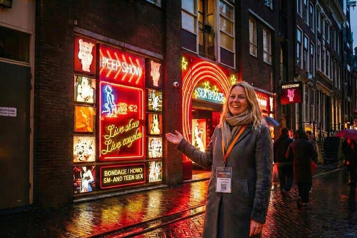 Private Amsterdam Red Light District tour including sex museum