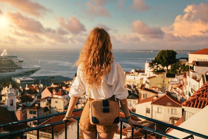 Lisbon Private Tour by Moveris