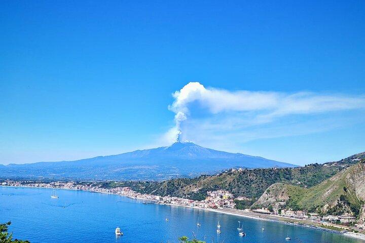 Taxi to reach Rifugio Sapienza (ETNA) from Catania or Taormina