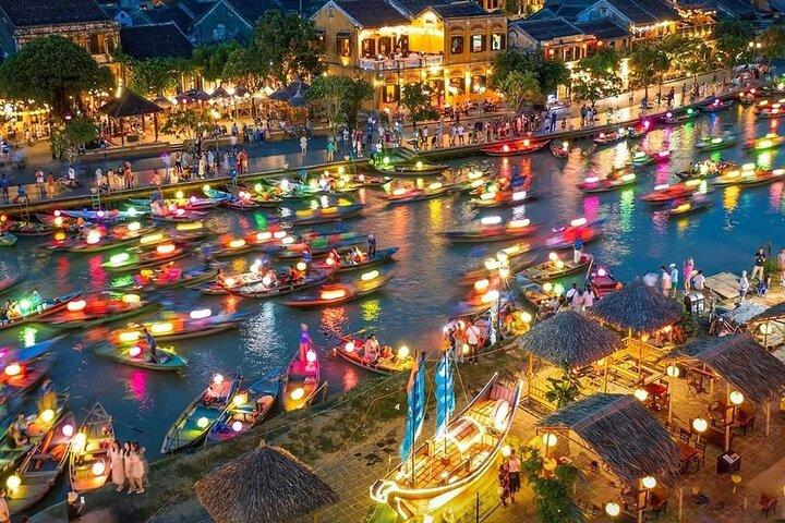 Da Nang Marble Mountain e Hoi An Ancient Town Tour giornaliero