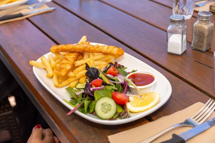 All Inclusive Jervis Bay Day Tour Dolphin Cruise, Lunch &Blowhole