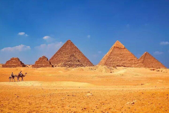 Grand Egyptian Museum & Pyramids from Alexandria Alberghi