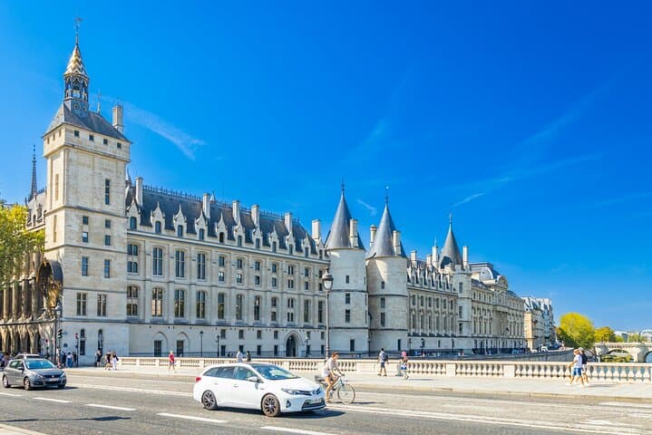 Paris History of France Tour Sainte Chapelle & Victor Hugo Museum